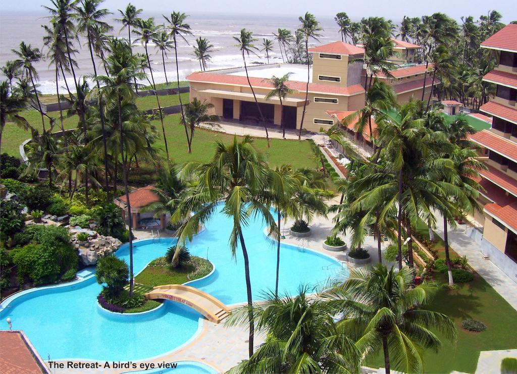 The Retreat Hotel & Convention Centre Mumbai Exterior foto